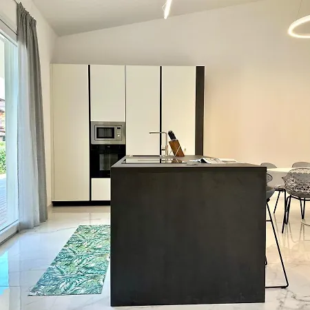 Esse Villa *